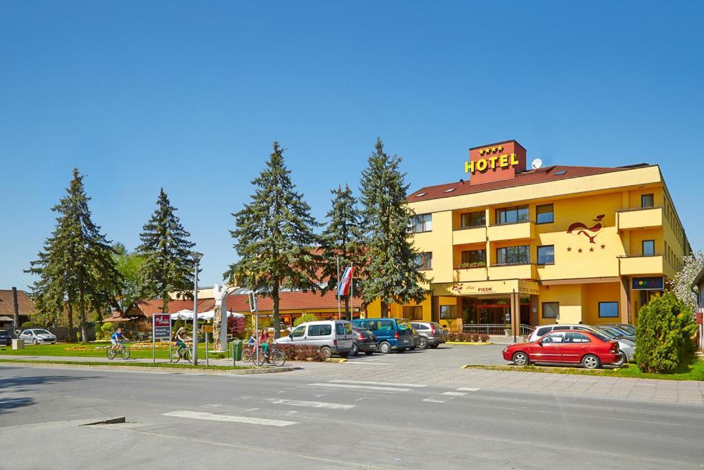 Hotel Picok Ðurđevac Esterno foto