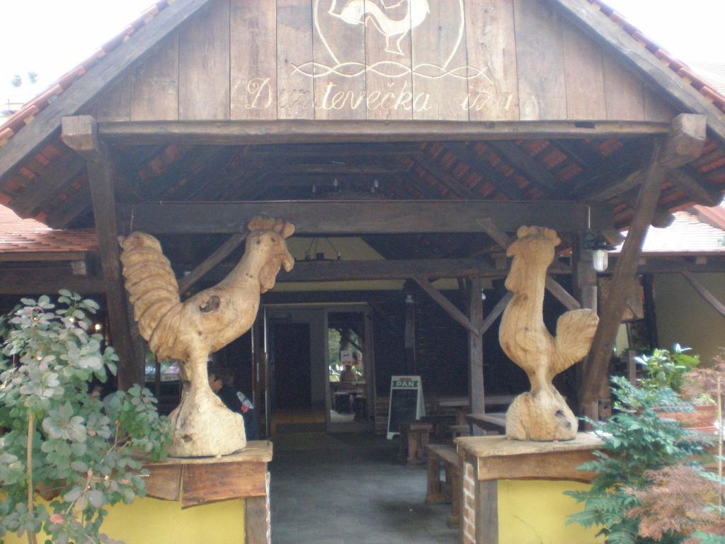 Hotel Picok Ðurđevac Esterno foto