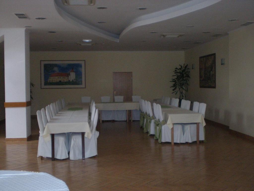 Hotel Picok Ðurđevac Esterno foto