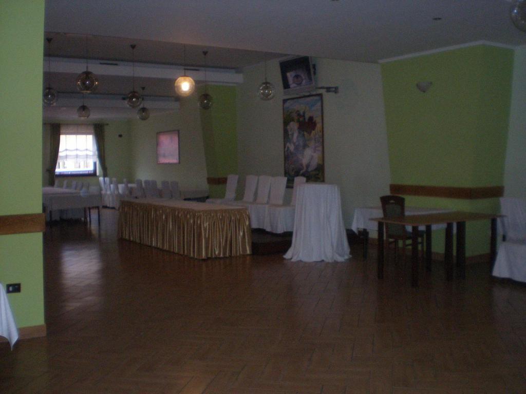 Hotel Picok Ðurđevac Esterno foto